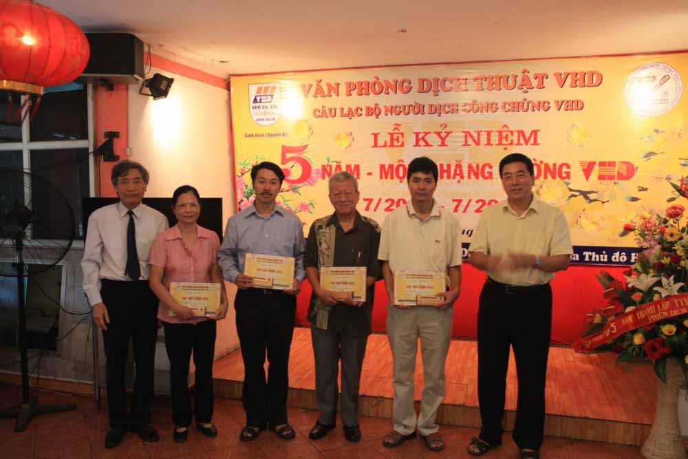 Dịch thuật công chứng VHD ở Hà Nội – 5 năm một chặng đường VHD