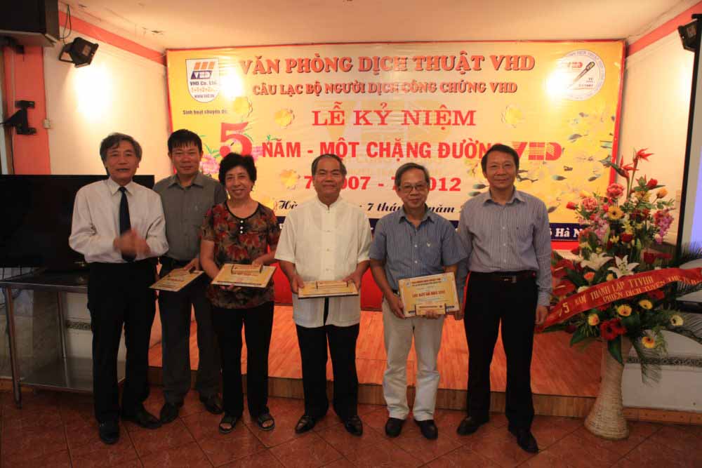 Dịch thuật công chứng VHD ở Hà Nội – 5 năm một chặng đường VHD